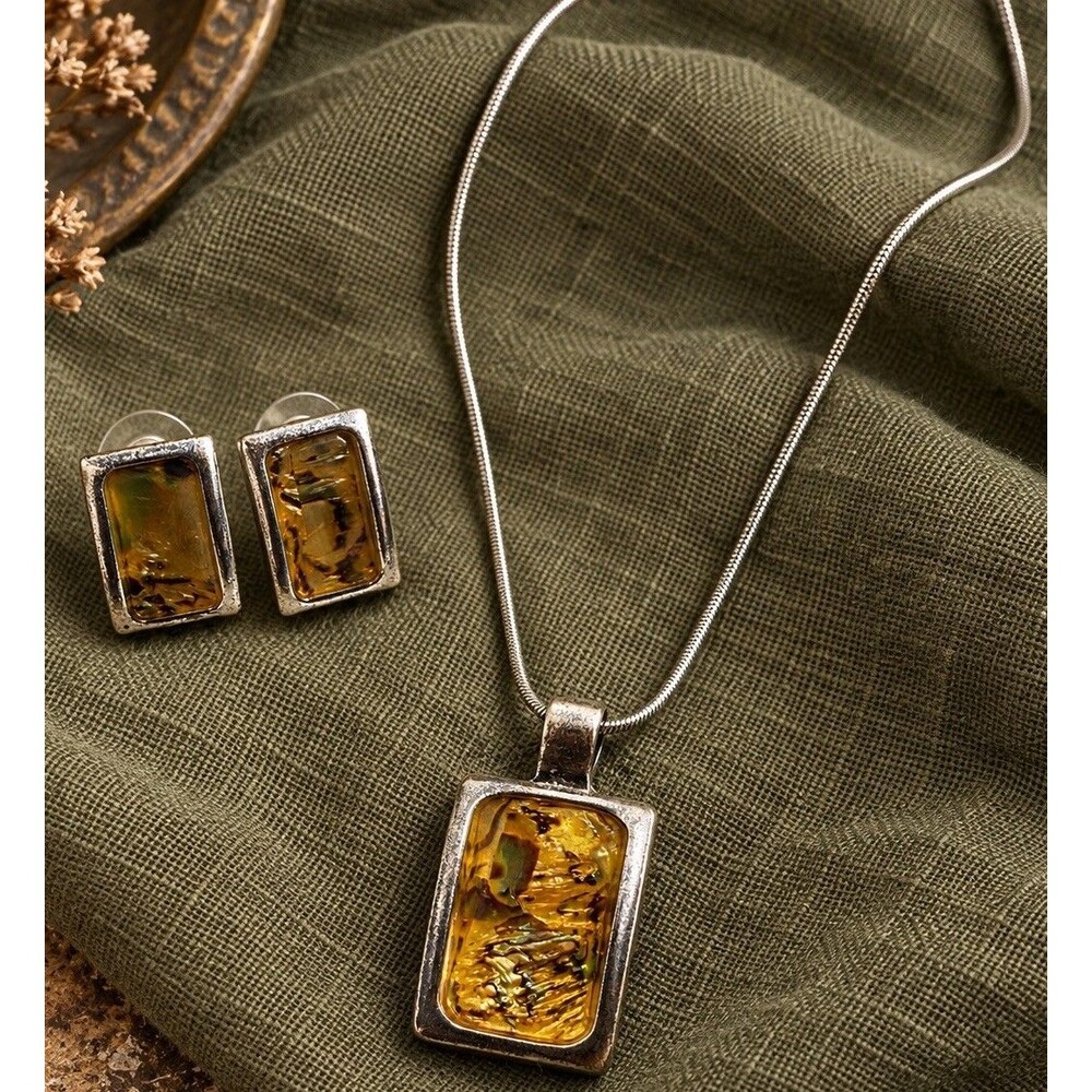 Vintage Kenneth Cole Amber Color Pendant Necklace & Stud Earrings Set
